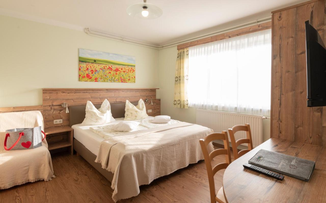 Gasthof Pension Orthofer Sankt Jakob im Walde Dış mekan fotoğraf